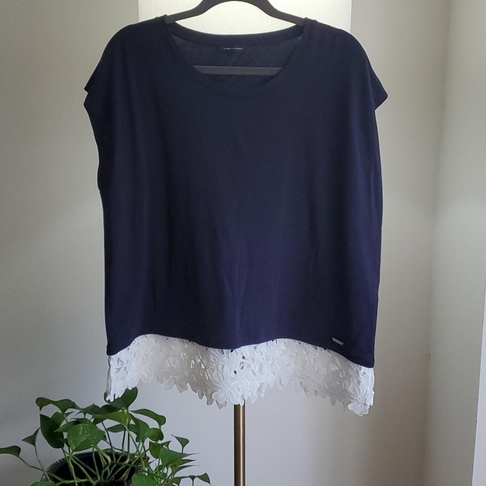 Tommy Hilfiger Navy blue with floral embroidery